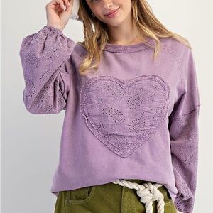 Easel Los Angeles Violas Fave Pullover in Hearts & paisley